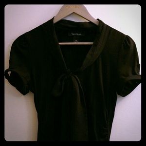 Black short-sleeved blouse